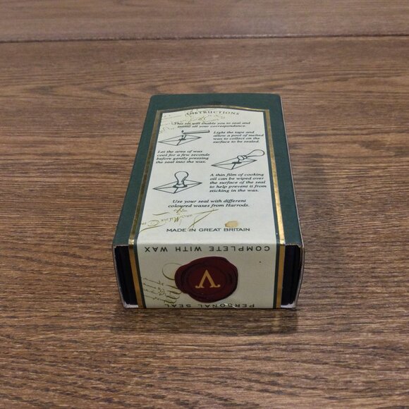 NEW Stuart Houghton Personal Seal Kit Letter 'V' With Deep Red Wax - Picture 5 of 7